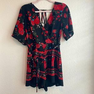 Francesca’s size L/ romper with zipper/ tie back